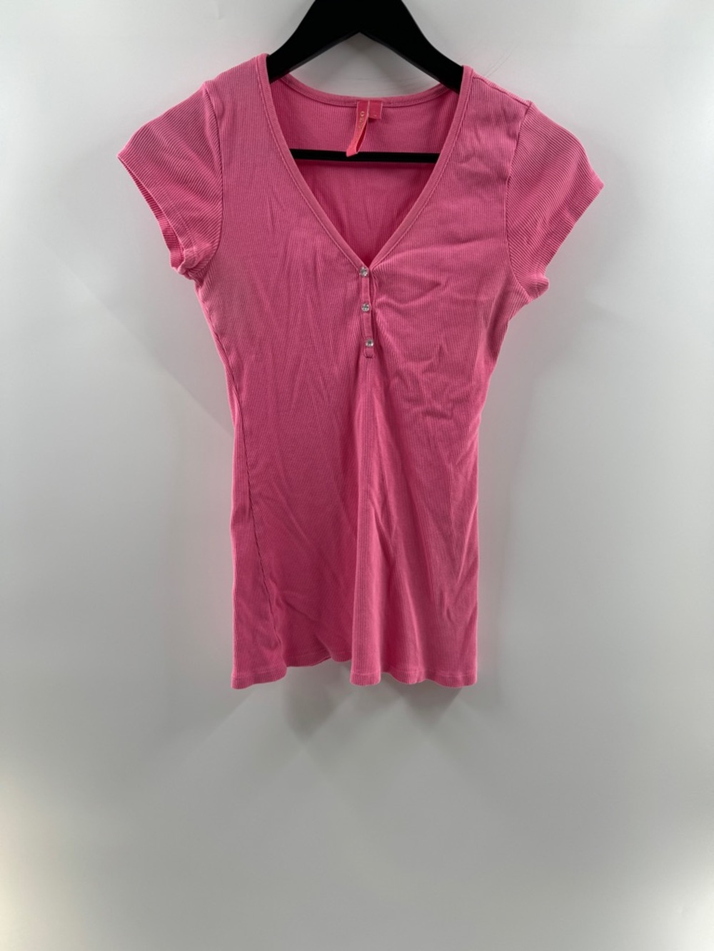 Charlotte Tarantola Pink Ribbed V-Neck Top Rhinestone Buttons – Women’s Large